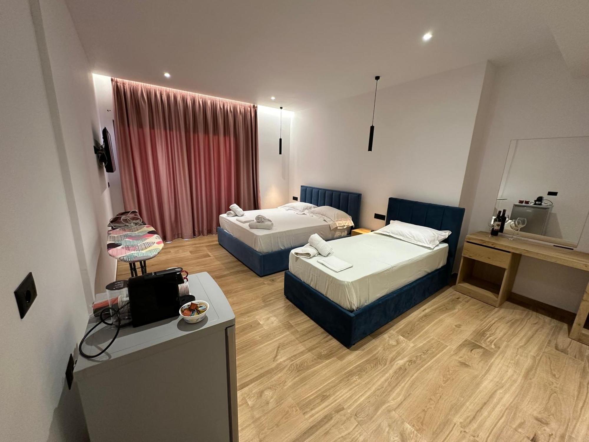 Suites Kozi Sarandë Eksteriør billede