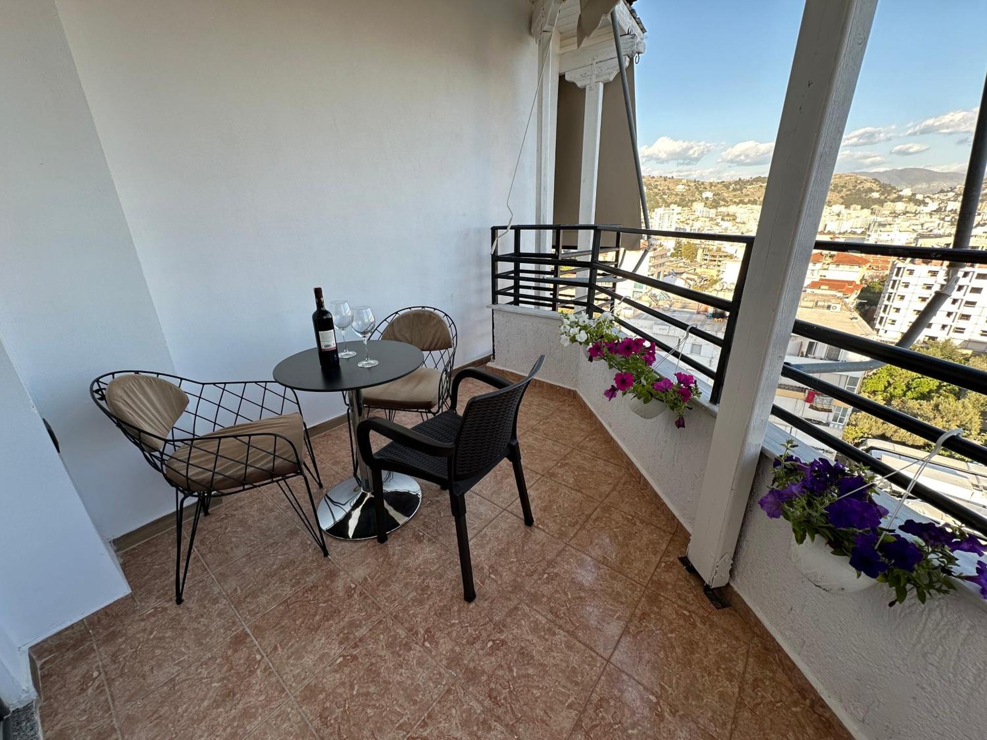 Suites Kozi Sarandë Eksteriør billede